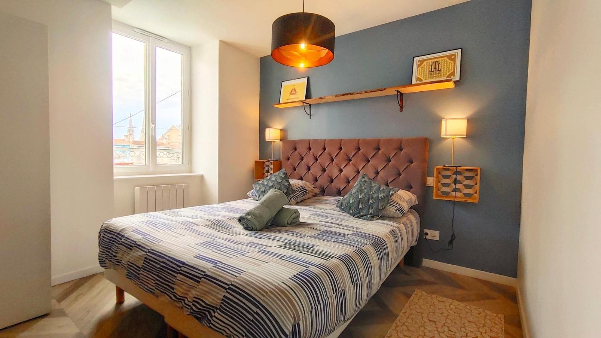 Votre Escale - Magellan Cinema Appartement Niort Buitenkant foto